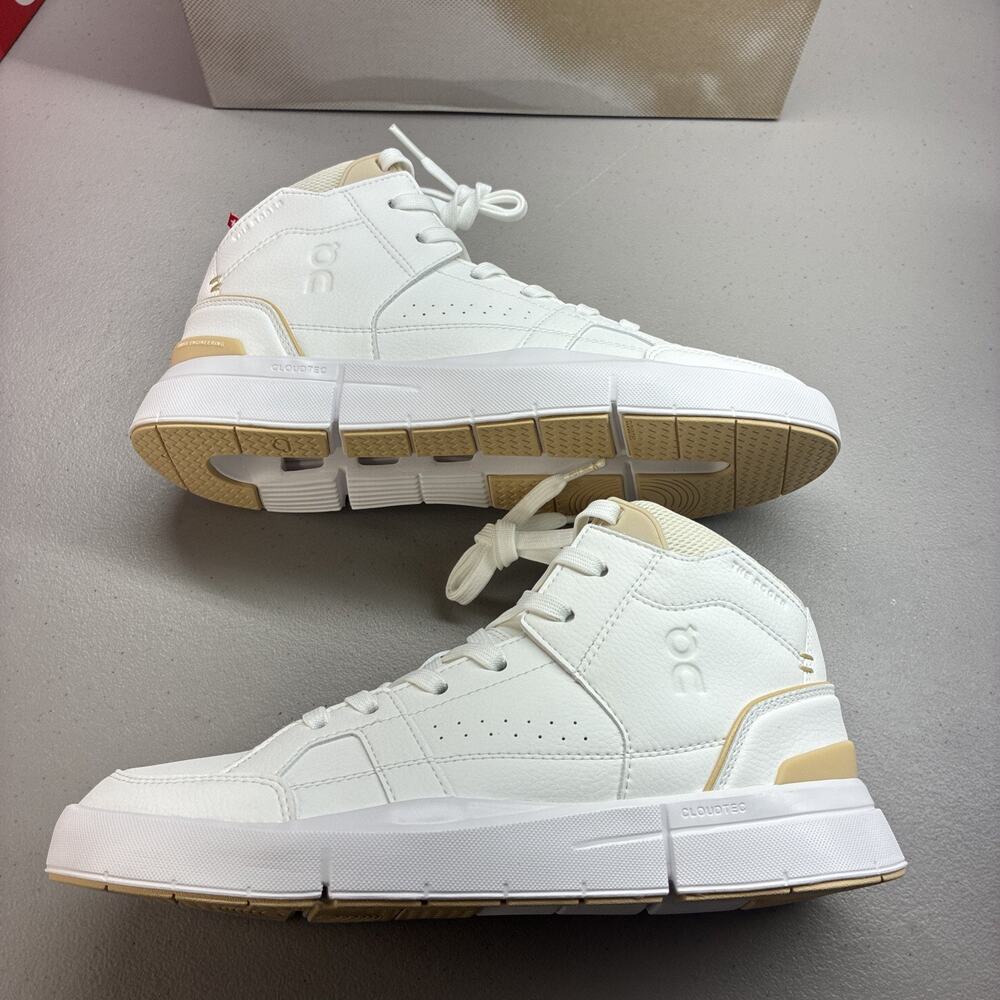 ON CLOUD Women's The Roger Clubhouse Mid Size 9 New In Box